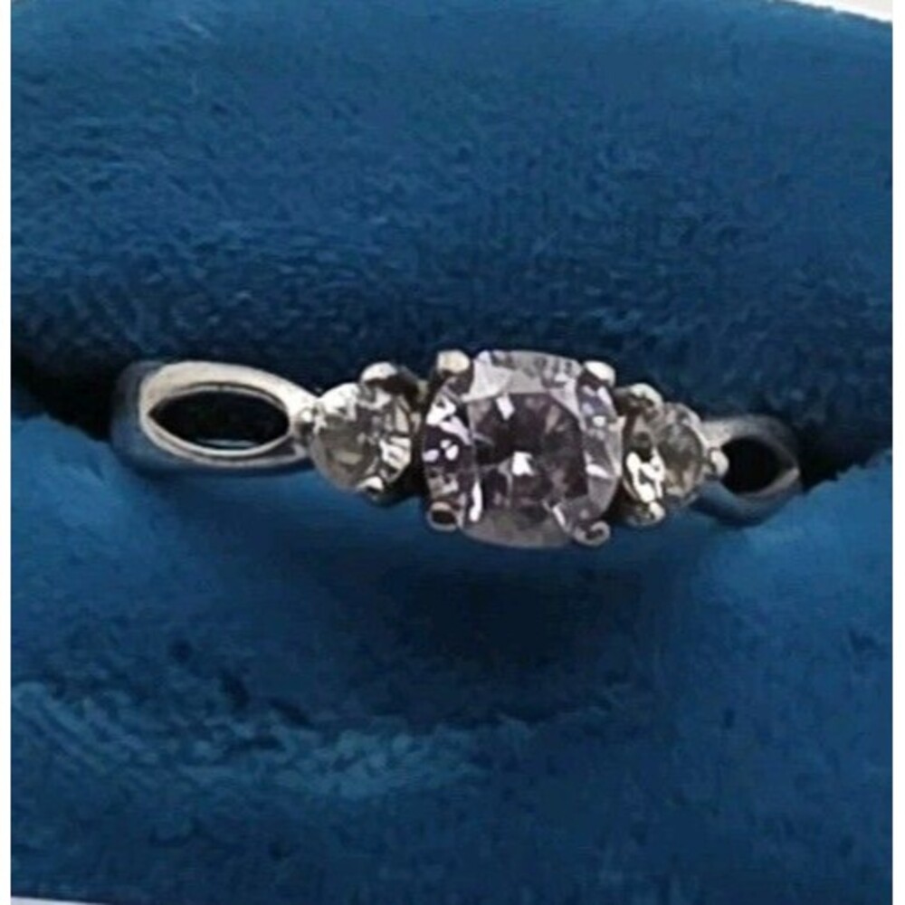 Sterling Silver 925 CZ Three-Stone Ring Size 9 China DL Hallmark